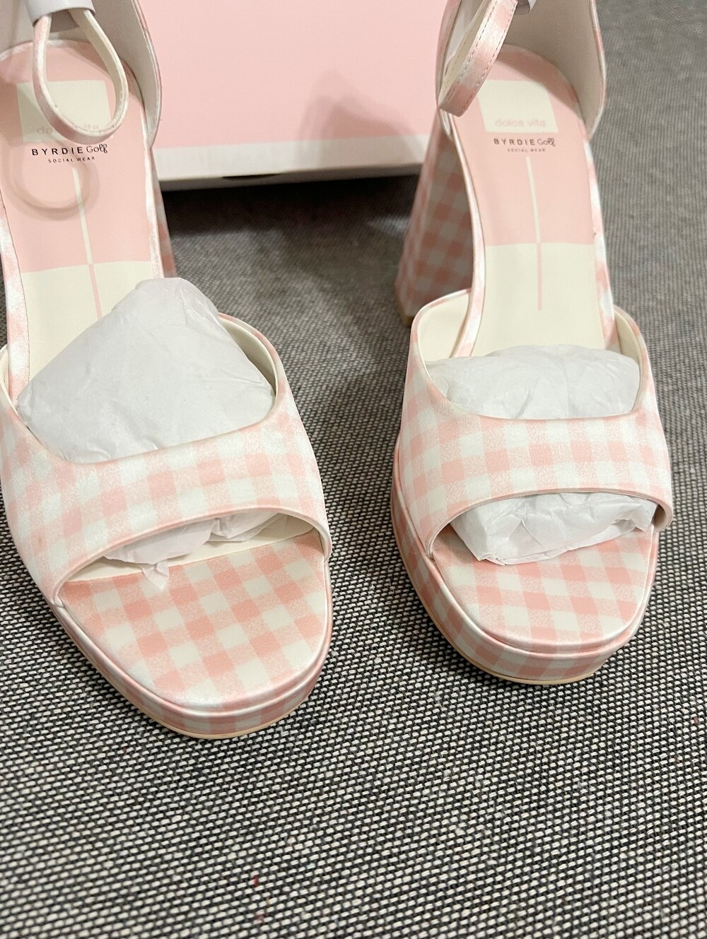LAST PRICE New Dolce Vita Byrdie Gold Pandro Gingham Heels NO OFFERS - Picture 10 of 16